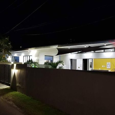 Palm Villas Sainte-Anne  Exterior photo