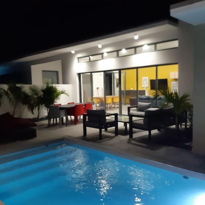 Palm Villas Sainte-Anne  Exterior photo