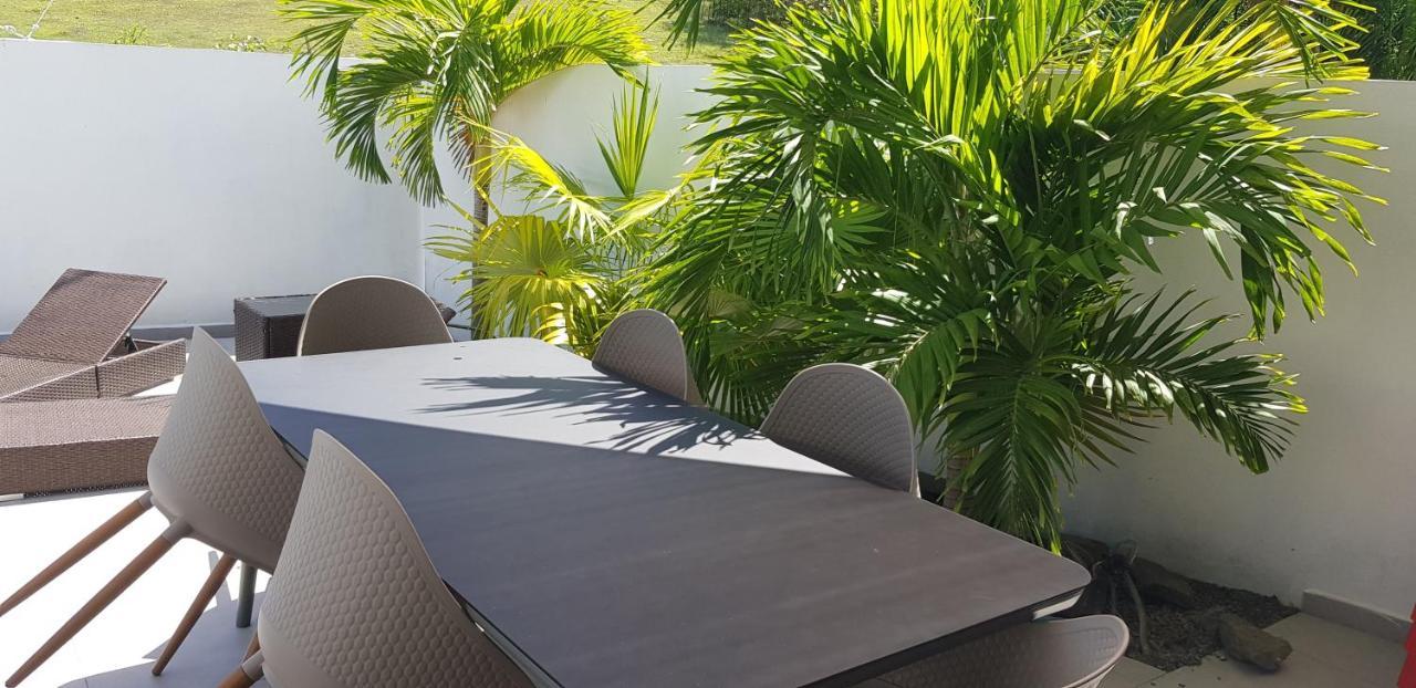 Palm Villas Sainte-Anne  Exterior photo