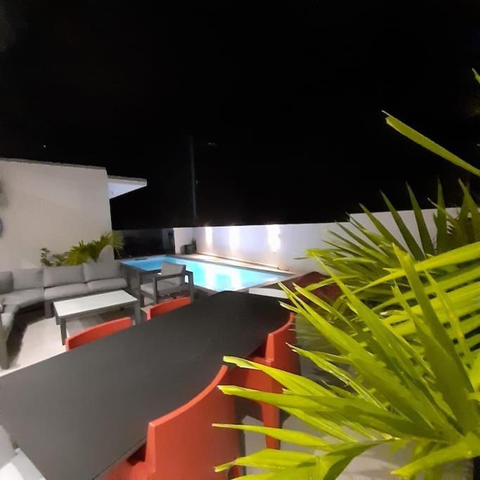 Palm Villas Sainte-Anne  Exterior photo