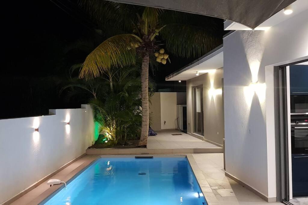 Palm Villas Sainte-Anne  Exterior photo